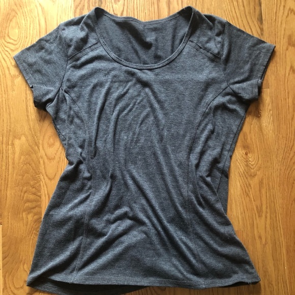 Fitted Lightweight Yoga T-Shirt - Picture 1 of 2